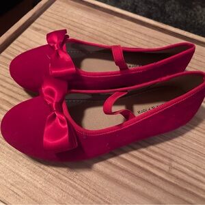Elegant Red Dress Shoes for Girls